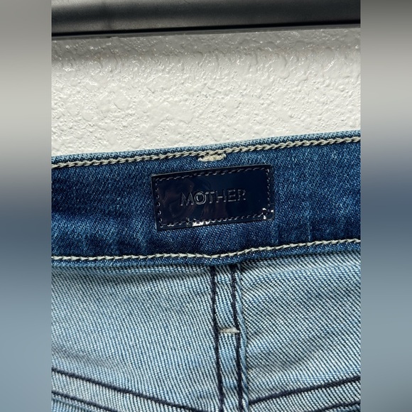 MOTHER Hustler Flood Fray High Rise Boot Cut Jeans 28 - Style 10417-1008 Chic - Picture 3 of 9